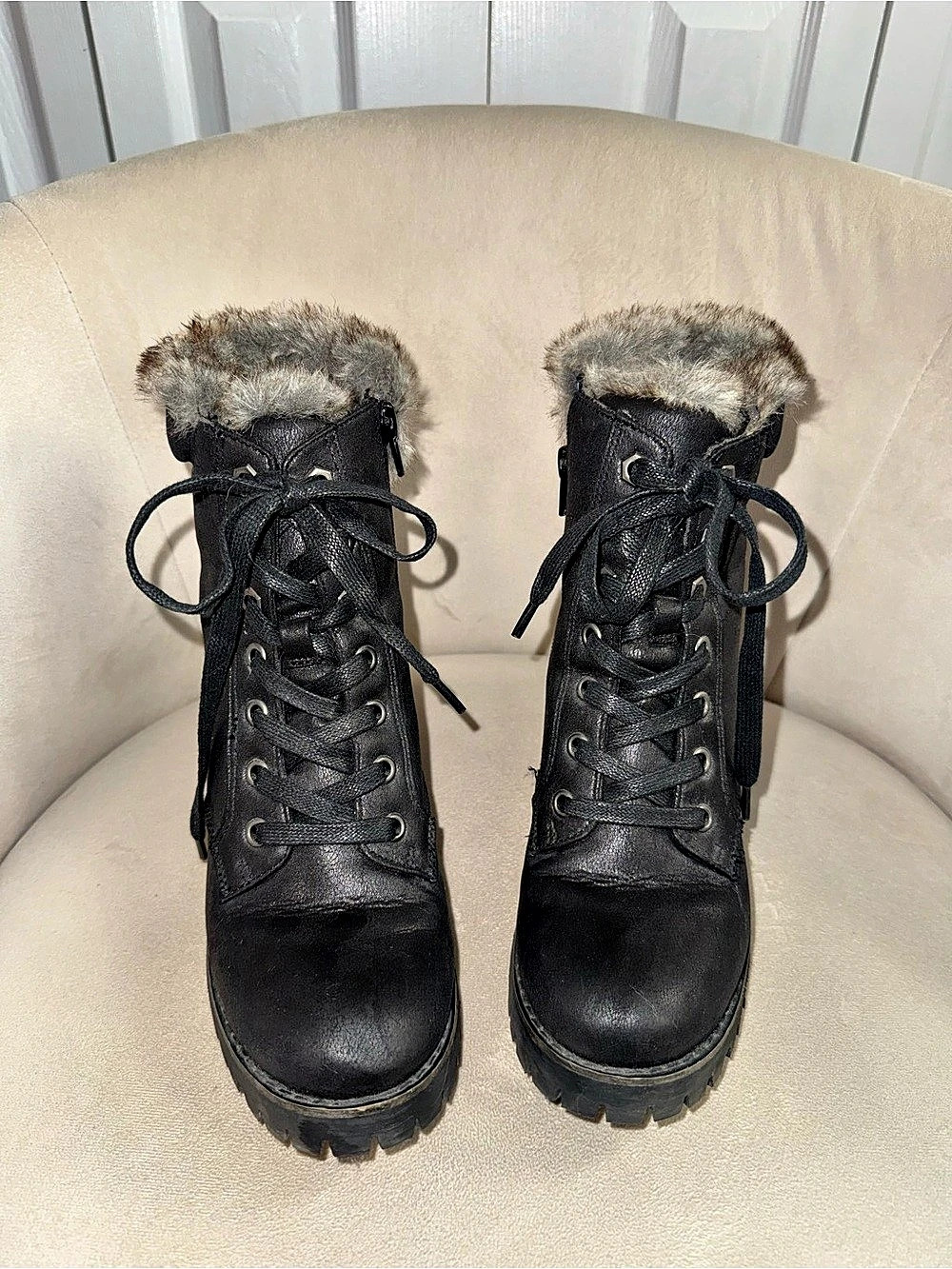 Steve Madden Black Faux Fur-Lined Leather Boots US 7.5